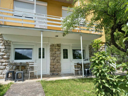Apartmani NIKOLA i BARBARA